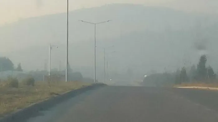 Incendios en el parque Nahuel Huapi: Bariloche cubierta de humo y Ruta ...