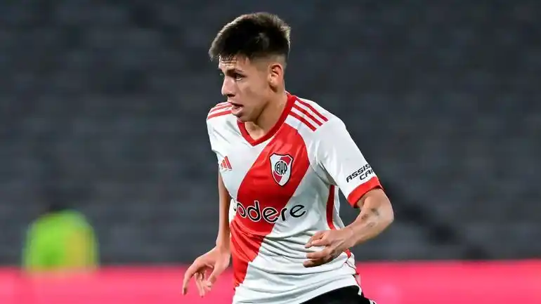 Echeverri, la joya que River quiere conservar.