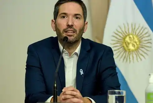 Müller: “Tenemos el compromiso de sostener el poder adquisitivo de los docentes”