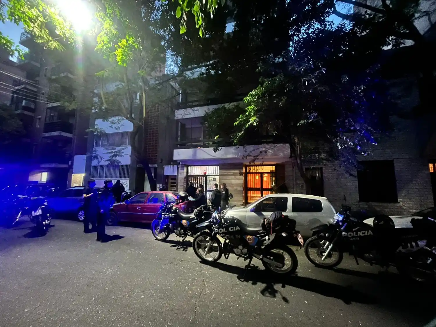 Detuvieron a un delincuente mientras robaba en un comercio céntrico