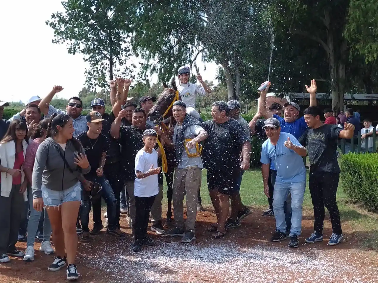 Turf: Radiante Boy y Noah Tom, los ganadores de la Copa Criadores