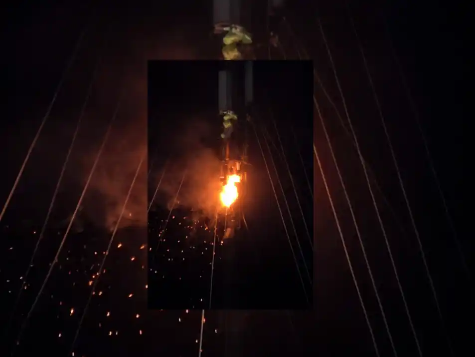 Una antena de Movistar en Reta se incendió