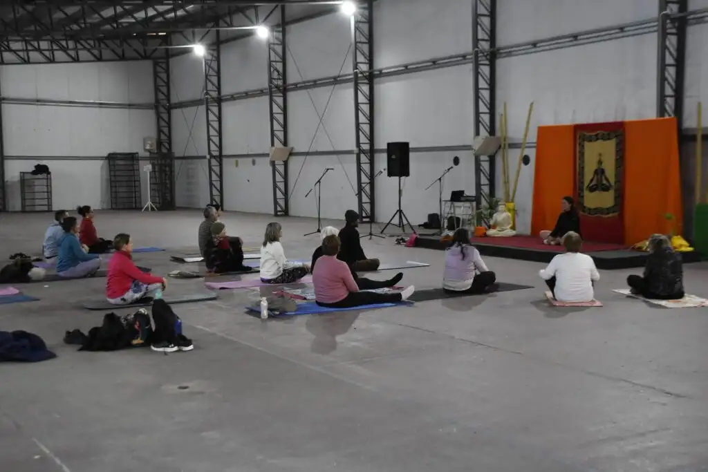 Crespo celebra el Día Internacional del Yoga con una jornada abierta para toda la comunidad