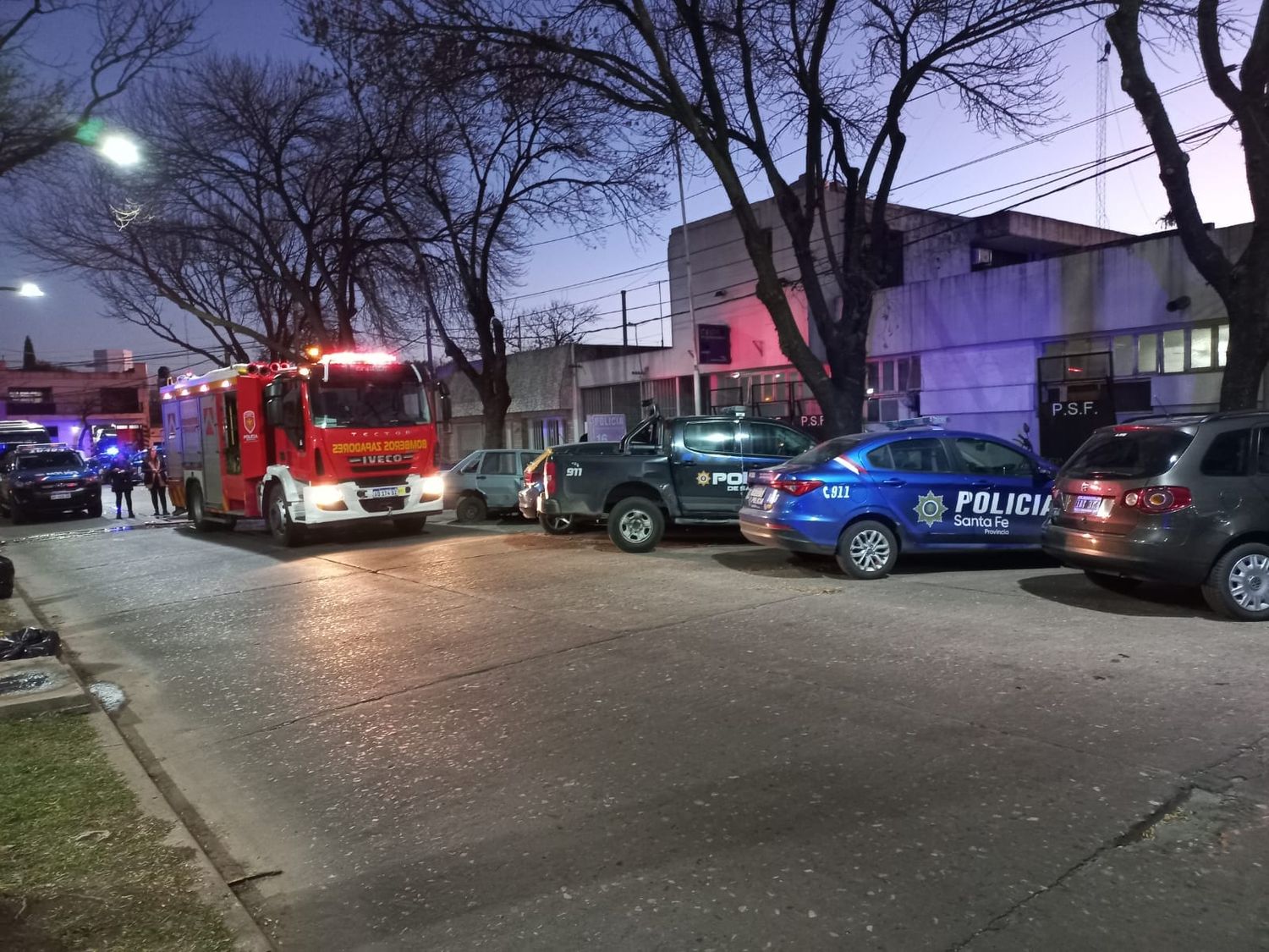 Intento de motín e incendio en la comisaría 16ª