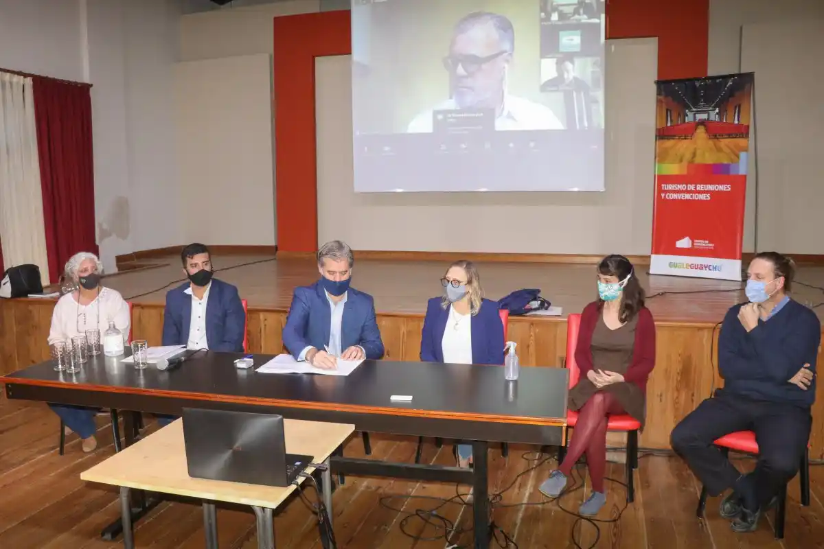 Gualeguaychú conformó la primera Mesa de Primera Infancia de Entre Ríos