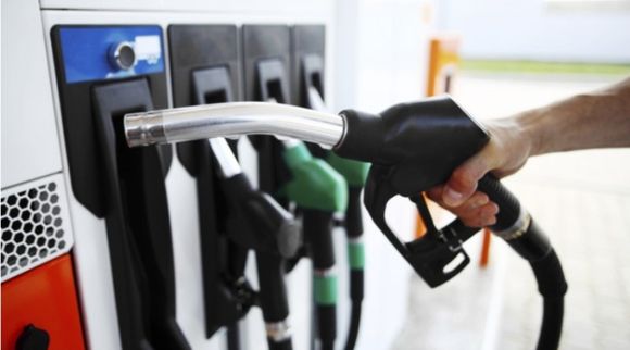 El Gobierno habilitó el autodespacho de combustible en todo el país: "Es una buena medida, una alternativa más"