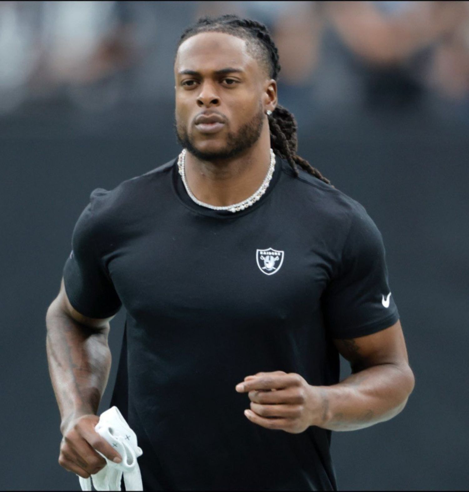 Arden los Raiders: el like del entrenador y la respuesta de Davante Adams