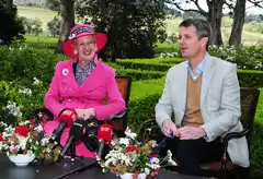 La Reina dijo que la ceremonia en el  templo danés le llegó “directo al corazón” 