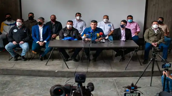 DESPOLITIZAR LA PANDEMIA: alcaldes opositores proponen a Maduro plan para combatir la COVID-19