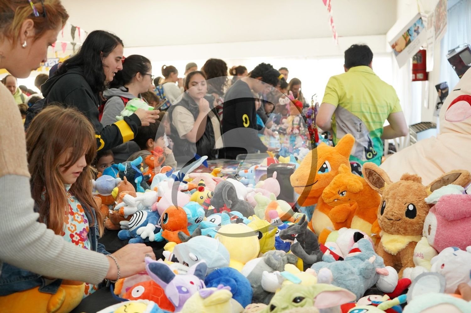 Multitudinaria jornada en el “Poke Fan Fest”