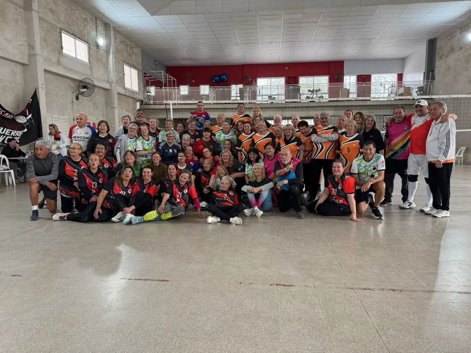 Los Legendarios de San Vicente realizaron un encuentro deportivo en Santa Clara de Buena Vista. Foto: Los Legendarios