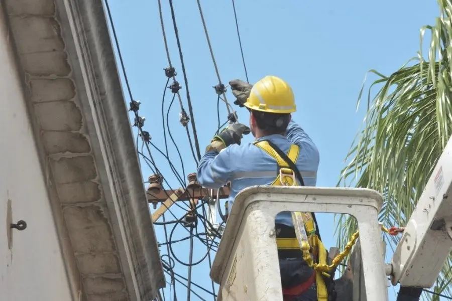 La EPE interrumpirá el servicio eléctrico en Barrios Güemes y M. Fierro