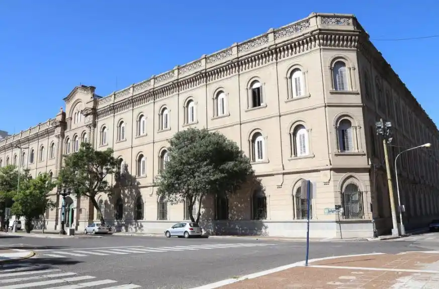 Descubrieron que el video no pertenecía a la docente detenida y la liberaron