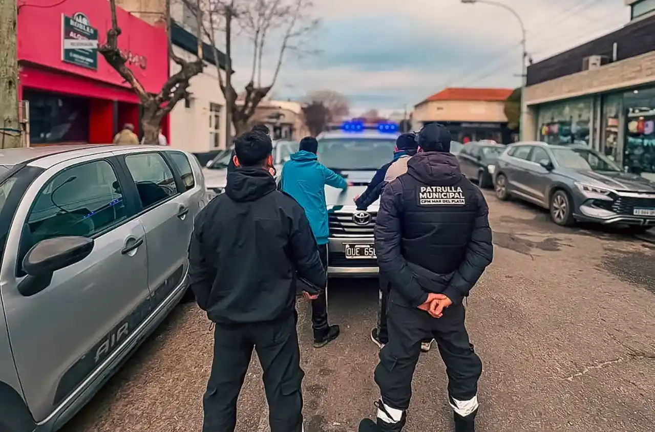 Detienen a dos hombres en la zona de Castelli 1200