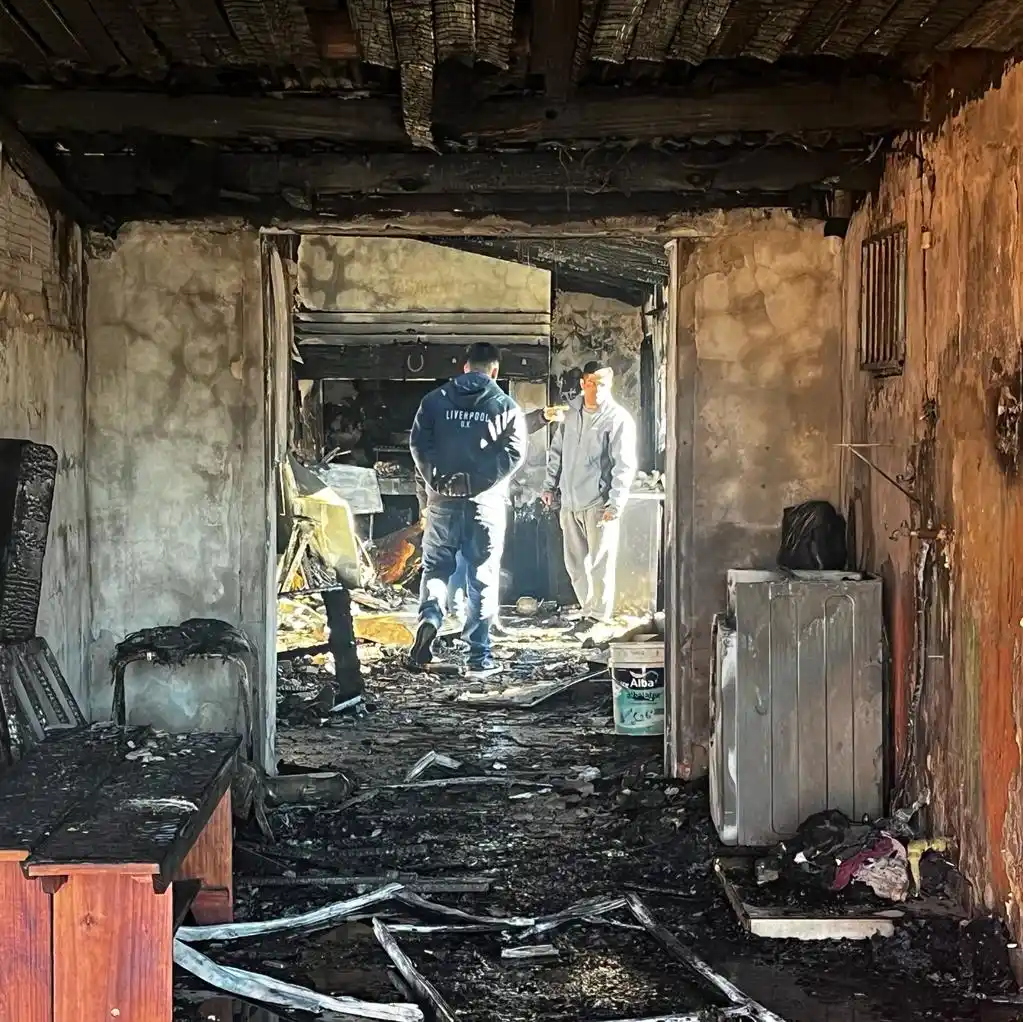 Pérdidas totales: un incendio destruyó una casa en Entre Ríos al 700