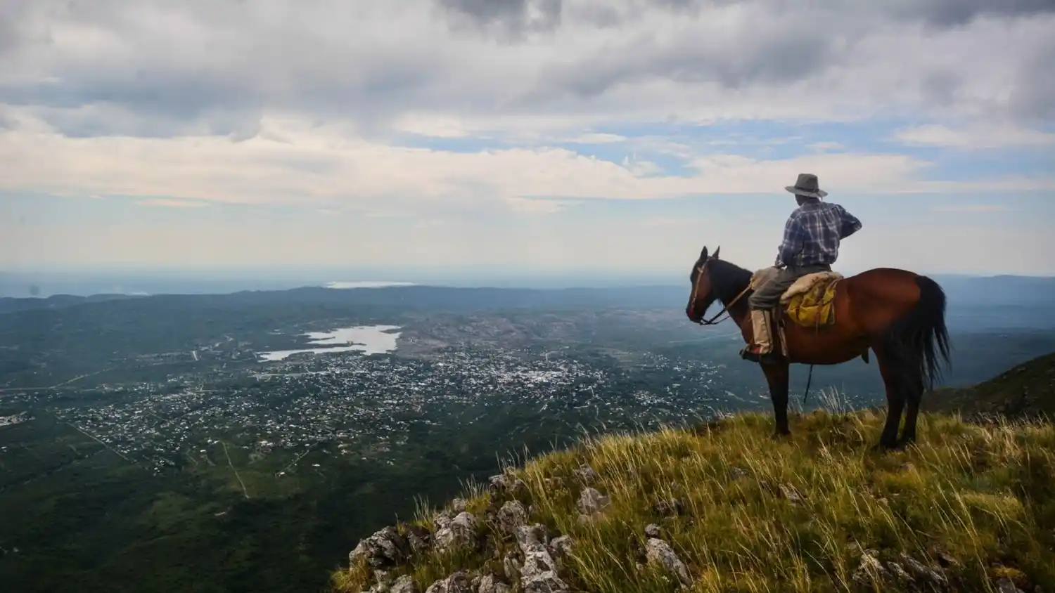 Ley de reactivación del turismo: qué beneficios establece para los viajeros la norma aprobada en el Congreso