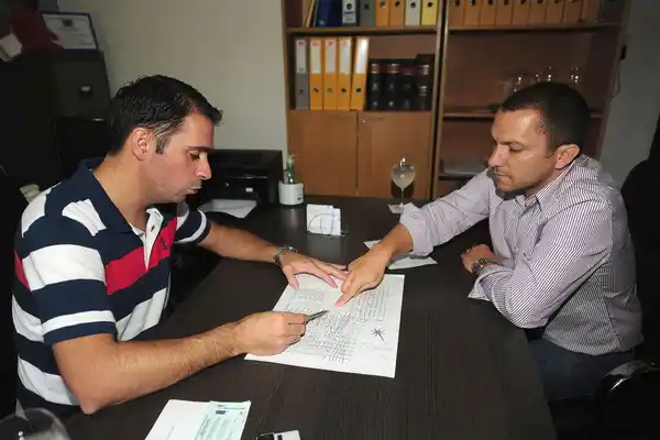 Davico recibió aportes no reintegrables para reparar la avenida 1º de Diciembre