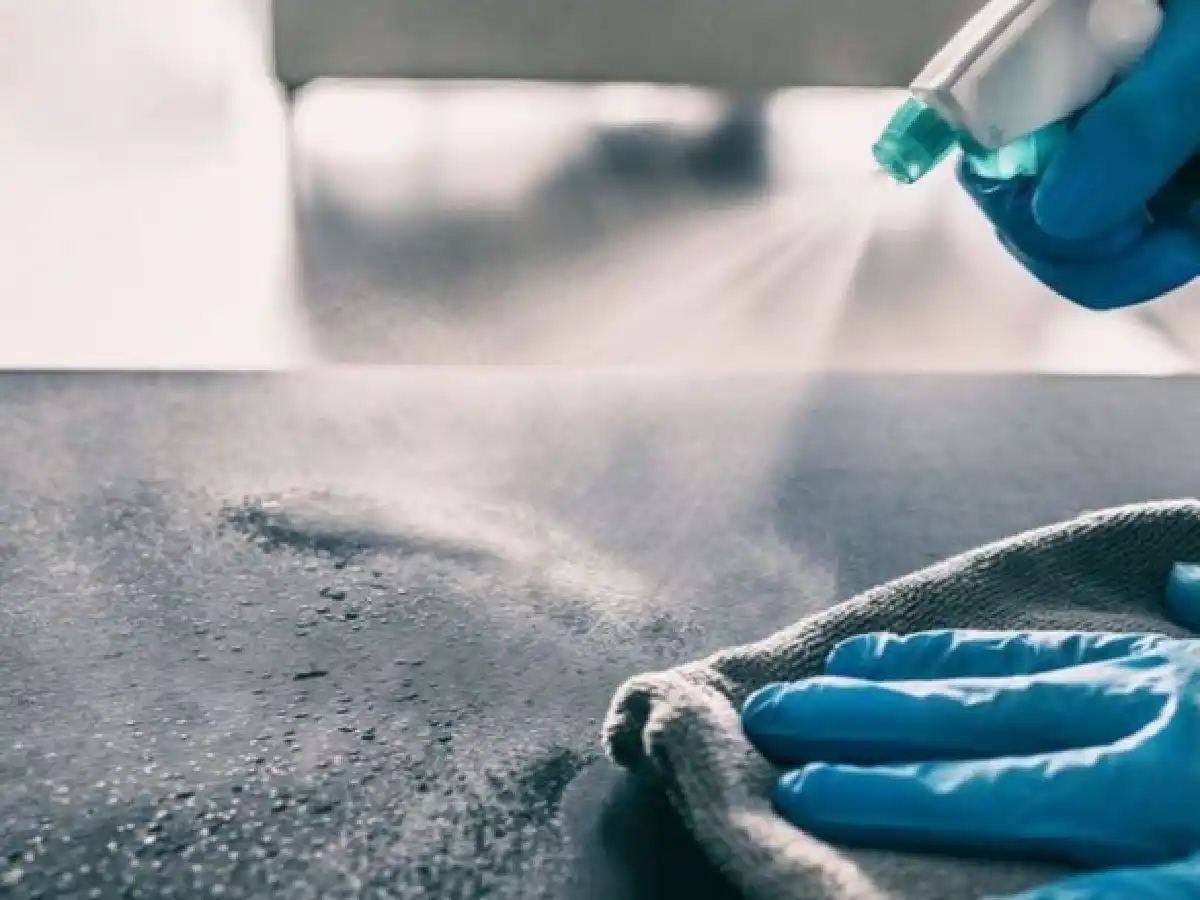 La Anmat prohibió un desinfectante que decía que eliminaba el coronavirus