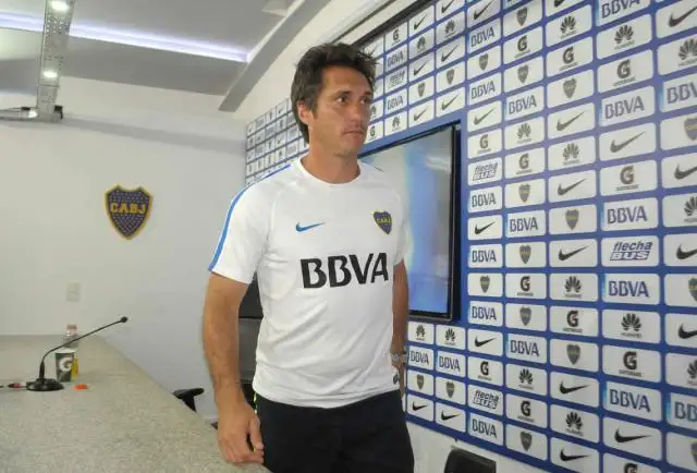 Barros Schelotto dijo que Centurión "está descartado" para jugar ante Talleres