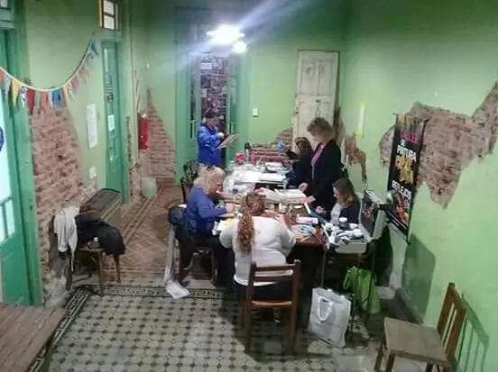 Convocatoria de artistas para un salón de pintura