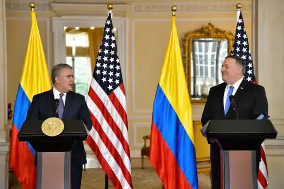 POMPEO EN COLOMBIA: «Celebro apoyo a Juan Guaidó»
