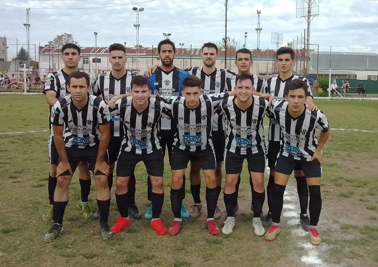 Torneo de Clubes 2022: con Herman Schallibaum, Atlético Baradero perdió la primera semifinal en Zárate
