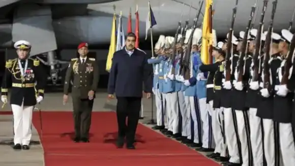 Maduro regresó al país tras su participación en los BRICS: «Nada ni nadie vetará la voz de Venezuela»