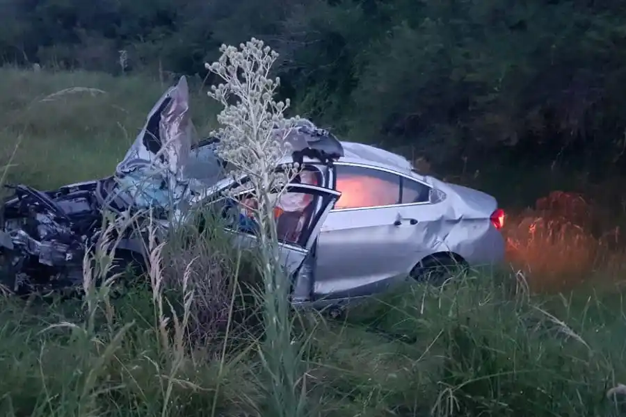 Dos muertos y un herido de gravedad en un choque al sur de Vera