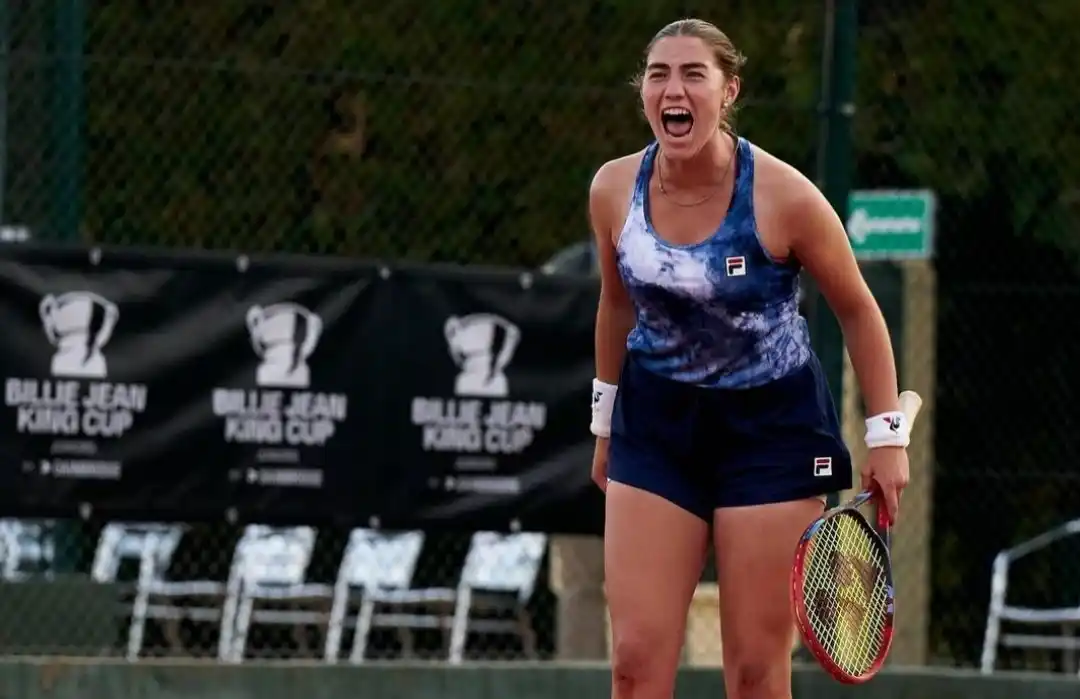 Agustina Grassi se presenta en Paraguay