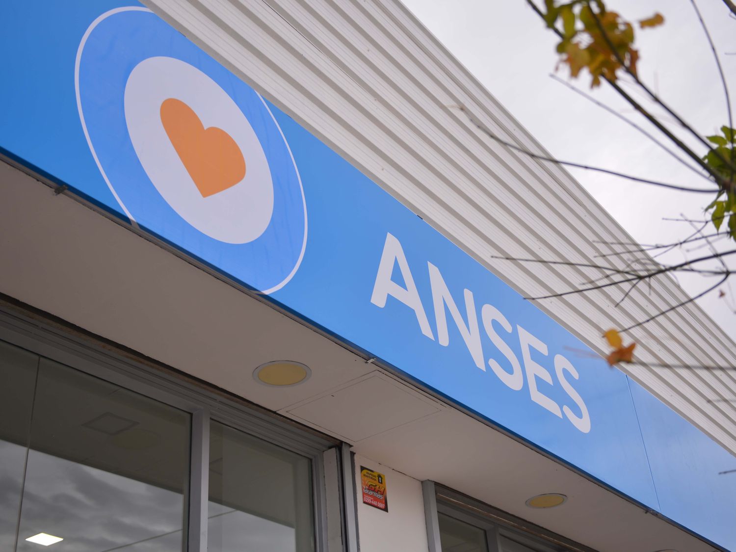 Con aumento del 1,62% y bono, ANSES continúa con los pagos de agosto