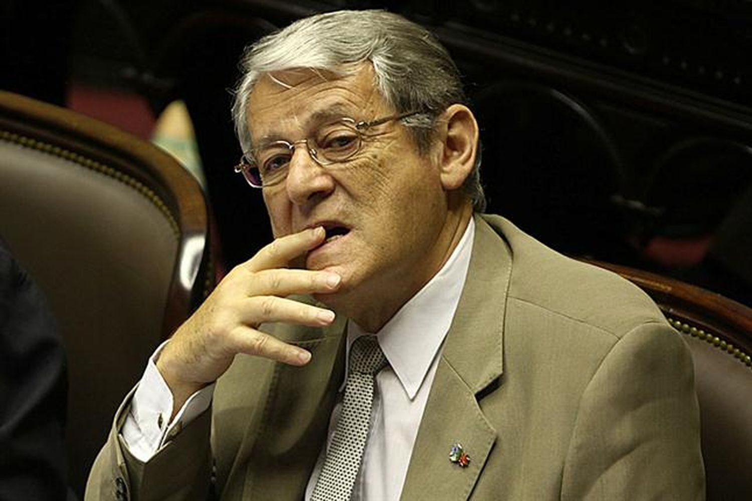 Kunkel "¿Por qué Massa no habla nada de meter el ejército en Nordelta"