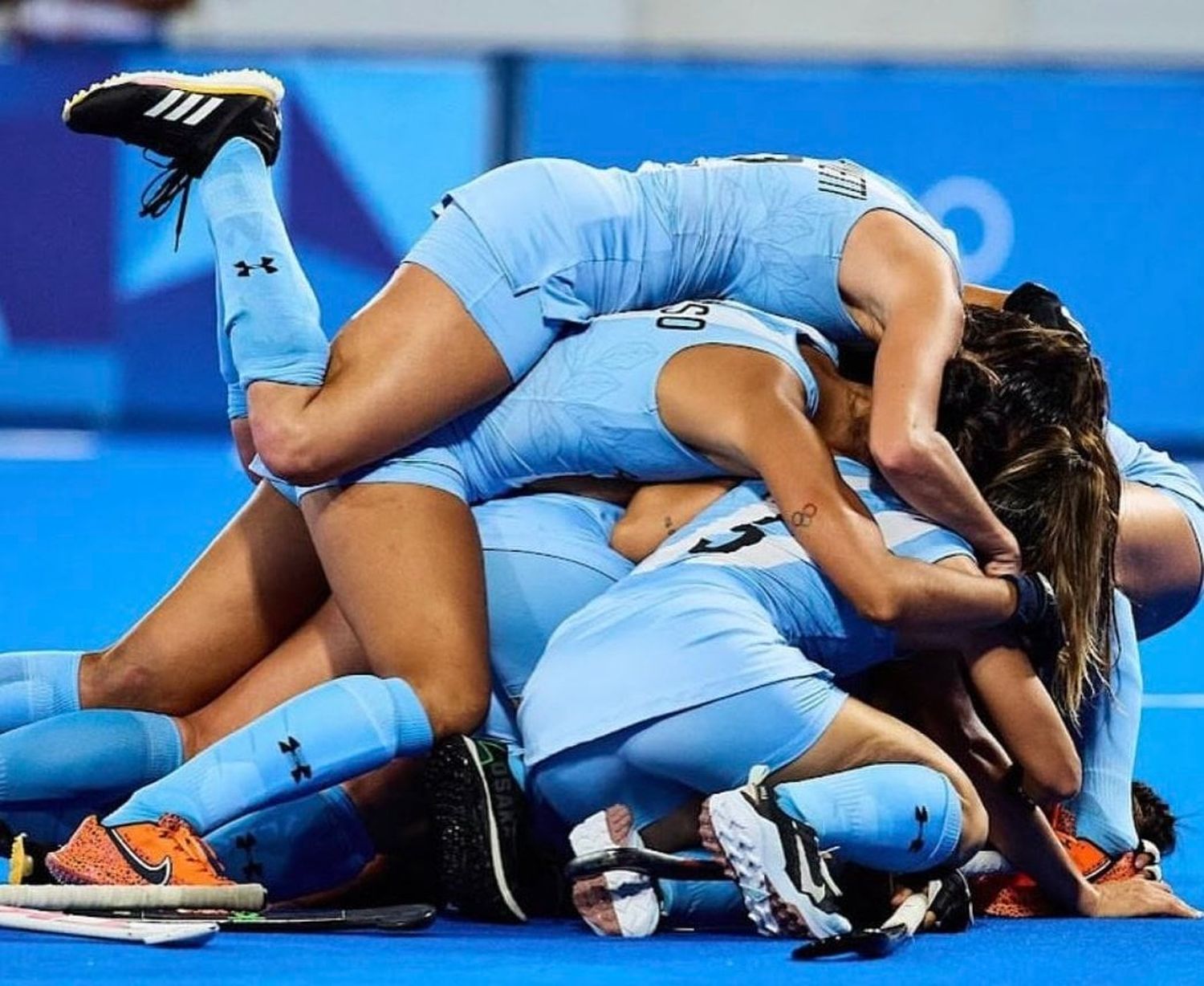 Cosentino se convirtió en heroína y metió a Las Leonas en las semifinales de los Juegos Olímpicos