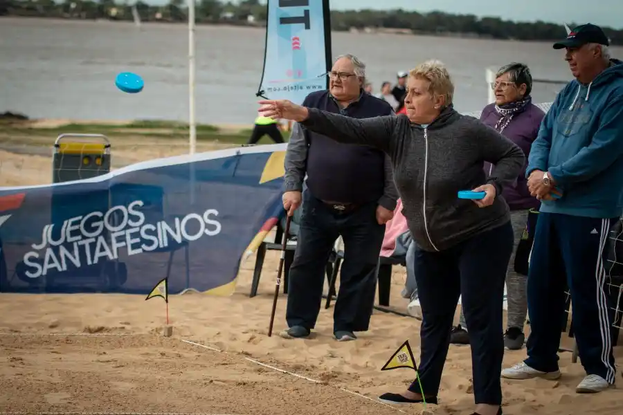 Comenzaron los Juegos Santafesinos para personas mayores