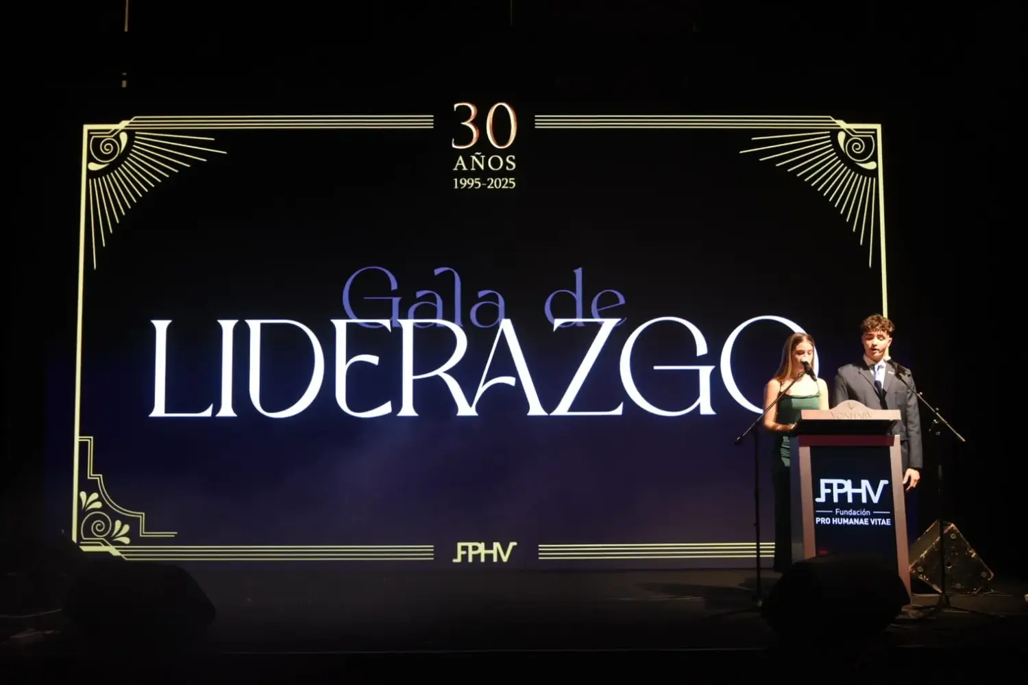 Gala de Liderazgo: La Plata alberga el encuentro de líderes políticos, sociales y económicos de la Provincia