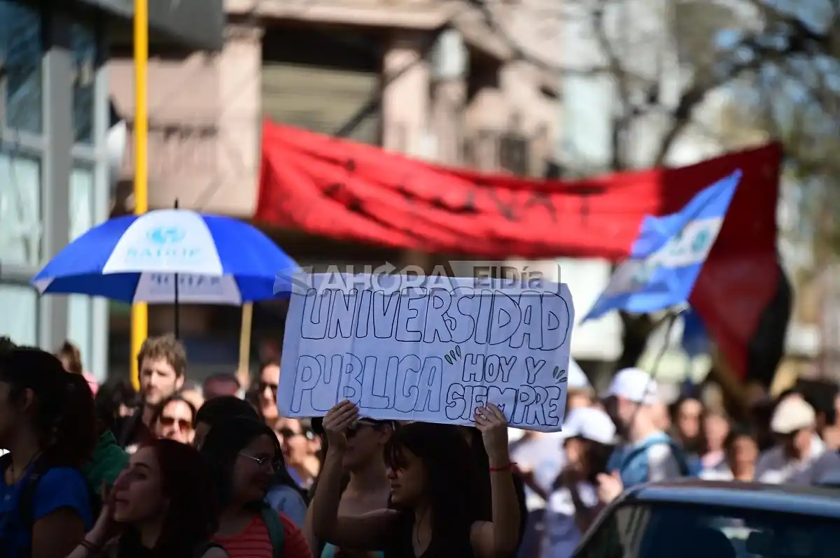 marcha universitaria octubre 2024 credito MRFotografía (2) - 4