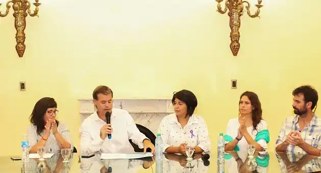 Piaggio recibió a los padres de Micaela García