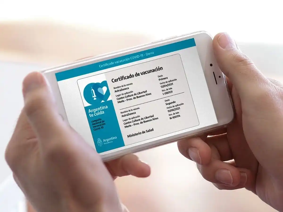 "El Comité lo ha evaluado y está de acuerdo con la implementación del pase sanitario"