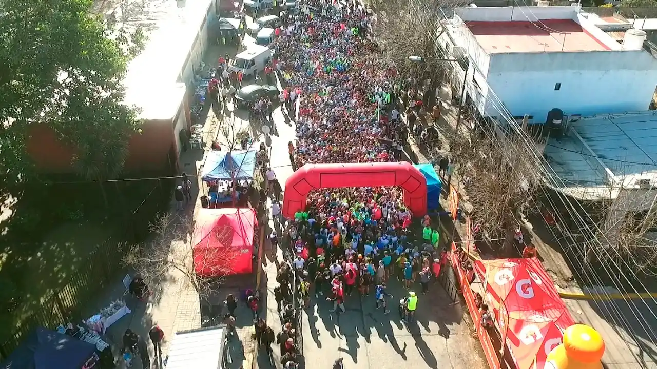 Cinco mil runners desafiaron al frío polar en Quilmes 