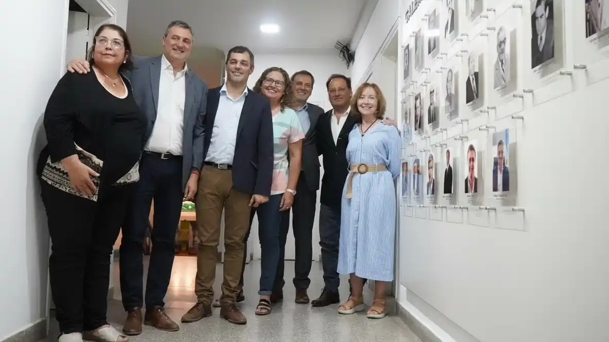 La Francia volverá este lunes a encender el tradicional árbol de Navidad