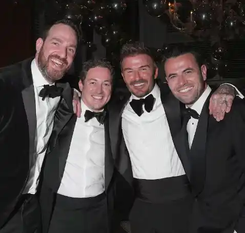 Beckham junto a sus amigos "de toda la vida" Gabe Turner, David Gardner y Ben Winston