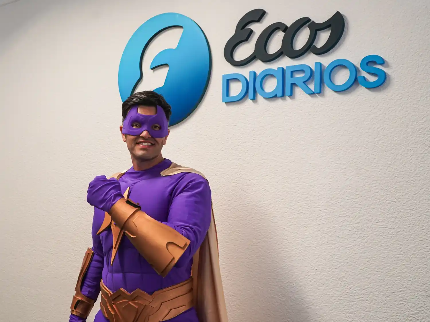 En Ecos Diarios. Supermax repasó su carrera artística y el origen del personaje