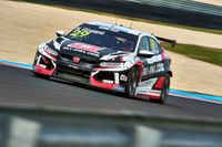 Girolami larga primero en una de las carreras