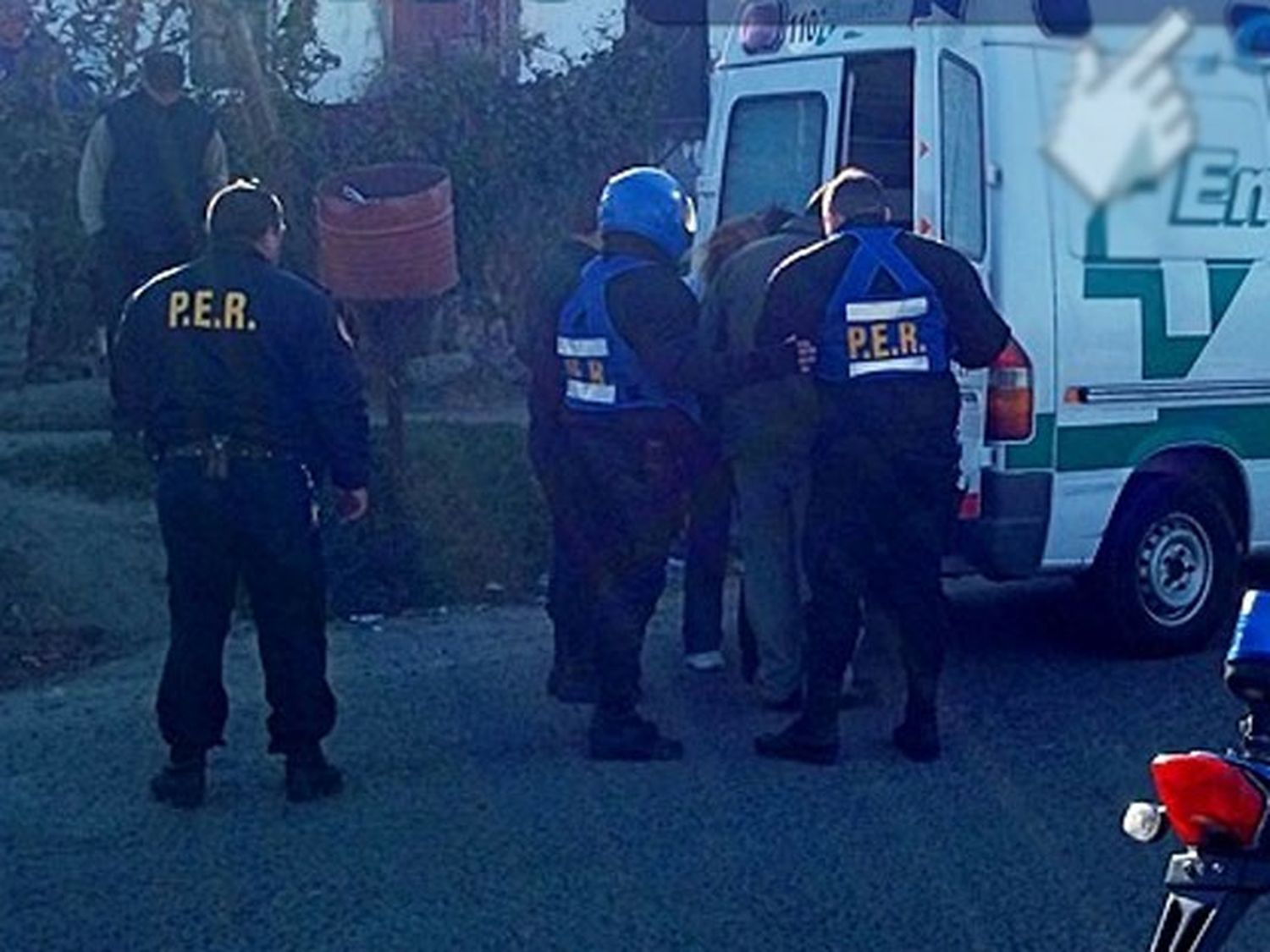 Una mujer recibió un cuchillazo en el abdomen tras discutir con su pareja en Victoria