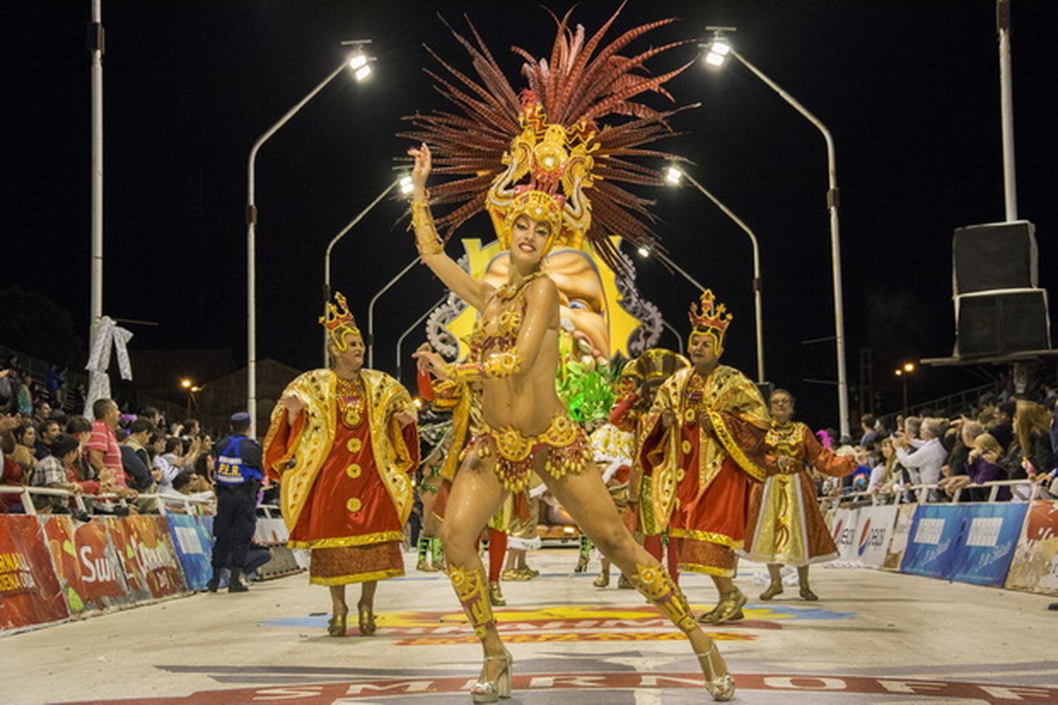 Y el Carnaval del País fue más fuerte
