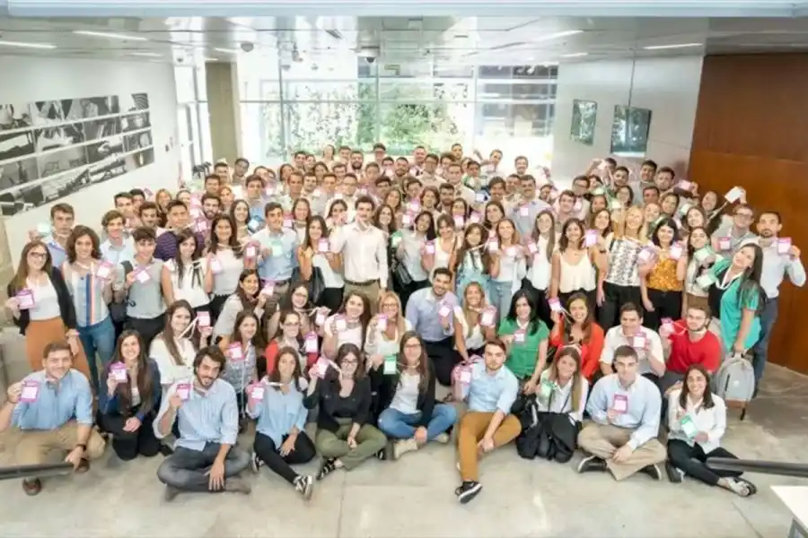 Una de las empresas más importantes del país incorporará 400 jóvenes y paga hasta $2 millones