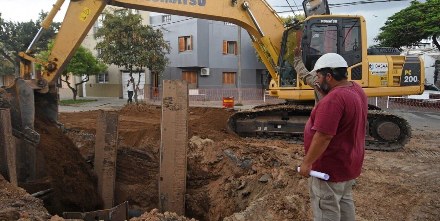 Constructoras se reúnen en Economía por la marcha de las obras públicas en Santa Fe