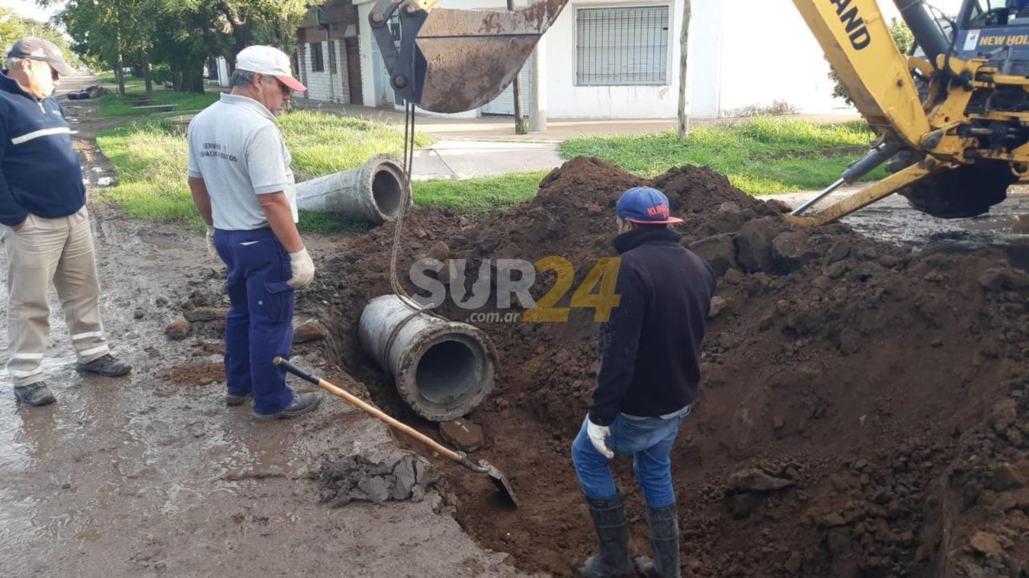 Obras en los barrios: nuevos trabajos de bacheo, cordones y rampas  