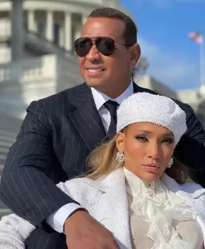 JLo y ARod parecían la pareja de mucho tiempo. Foto Instagram