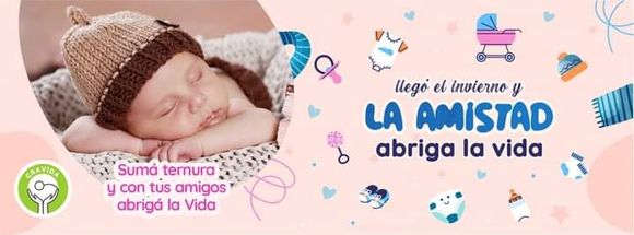 Grávida abriga la vida en el mes de la amistad