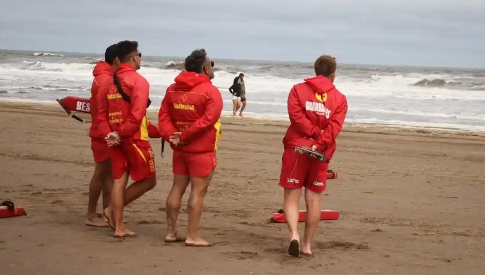 Abrieron las inscripciones para guardavidas en las playas de Tres Arroyos